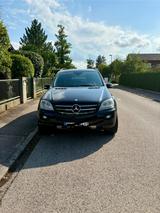 Mercedes-Benz ML 320 CDI 4MATIC - - Mercedes-Benz ML 320 aus 2006