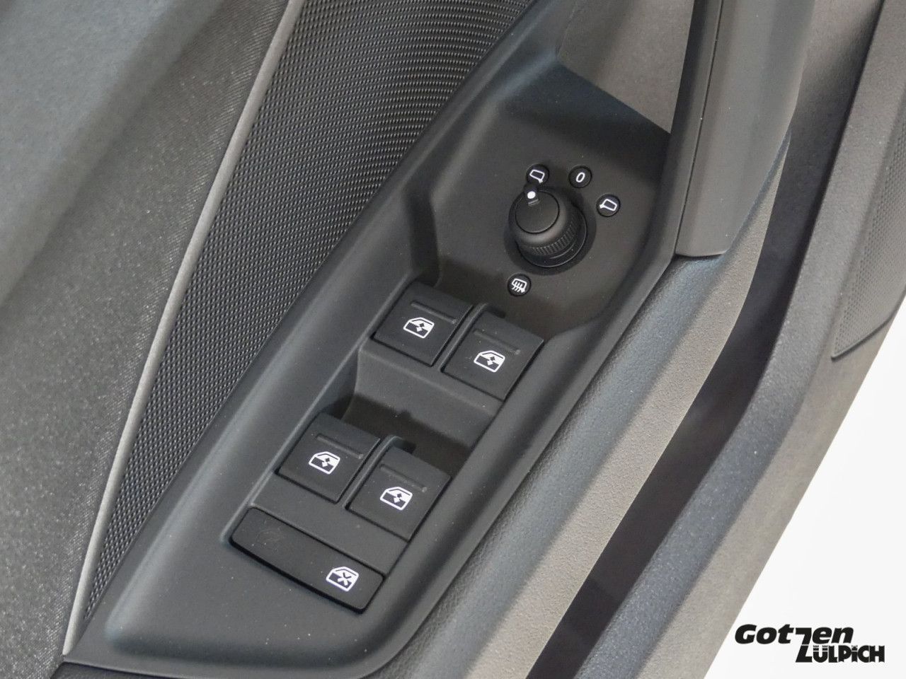 Fahrzeugabbildung Audi A3 Sportback 35 TFSI S line S tronic Navi Sitzh.