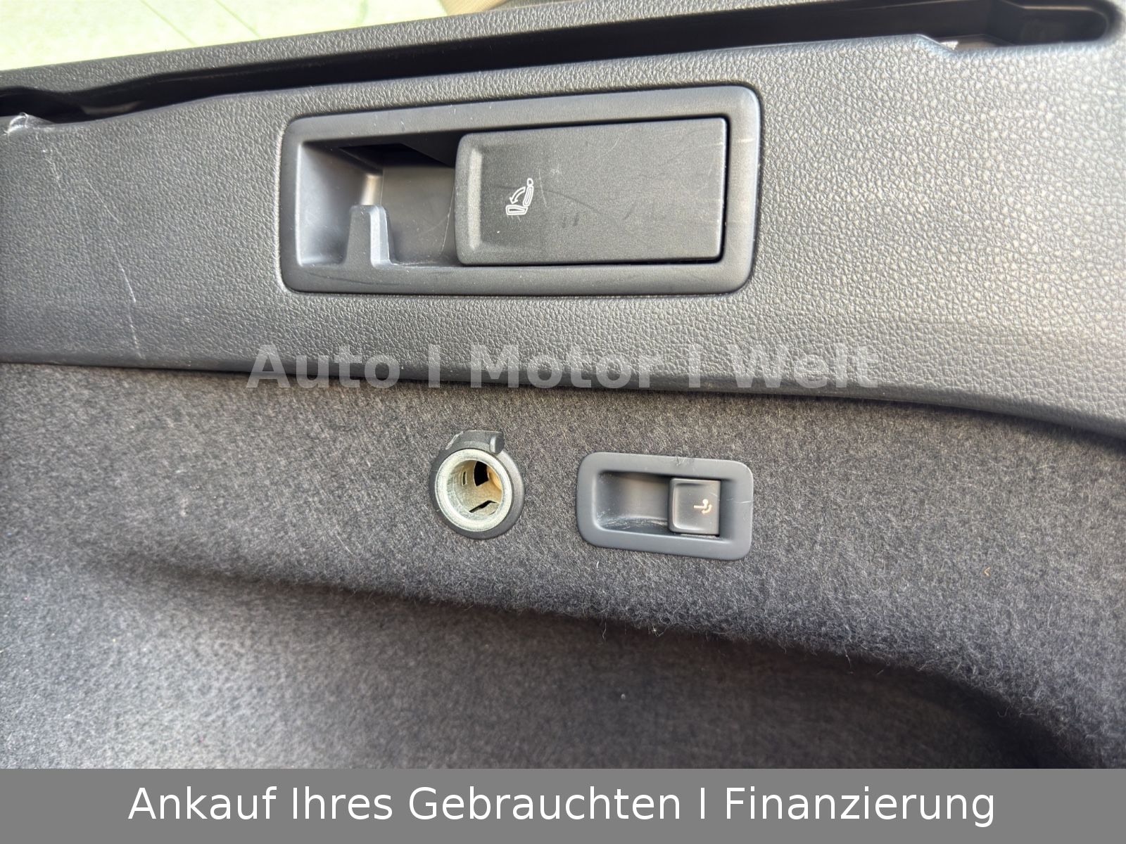 Fahrzeugabbildung Volkswagen Passat Variant Comfortline BMT/Start-Stopp DSG