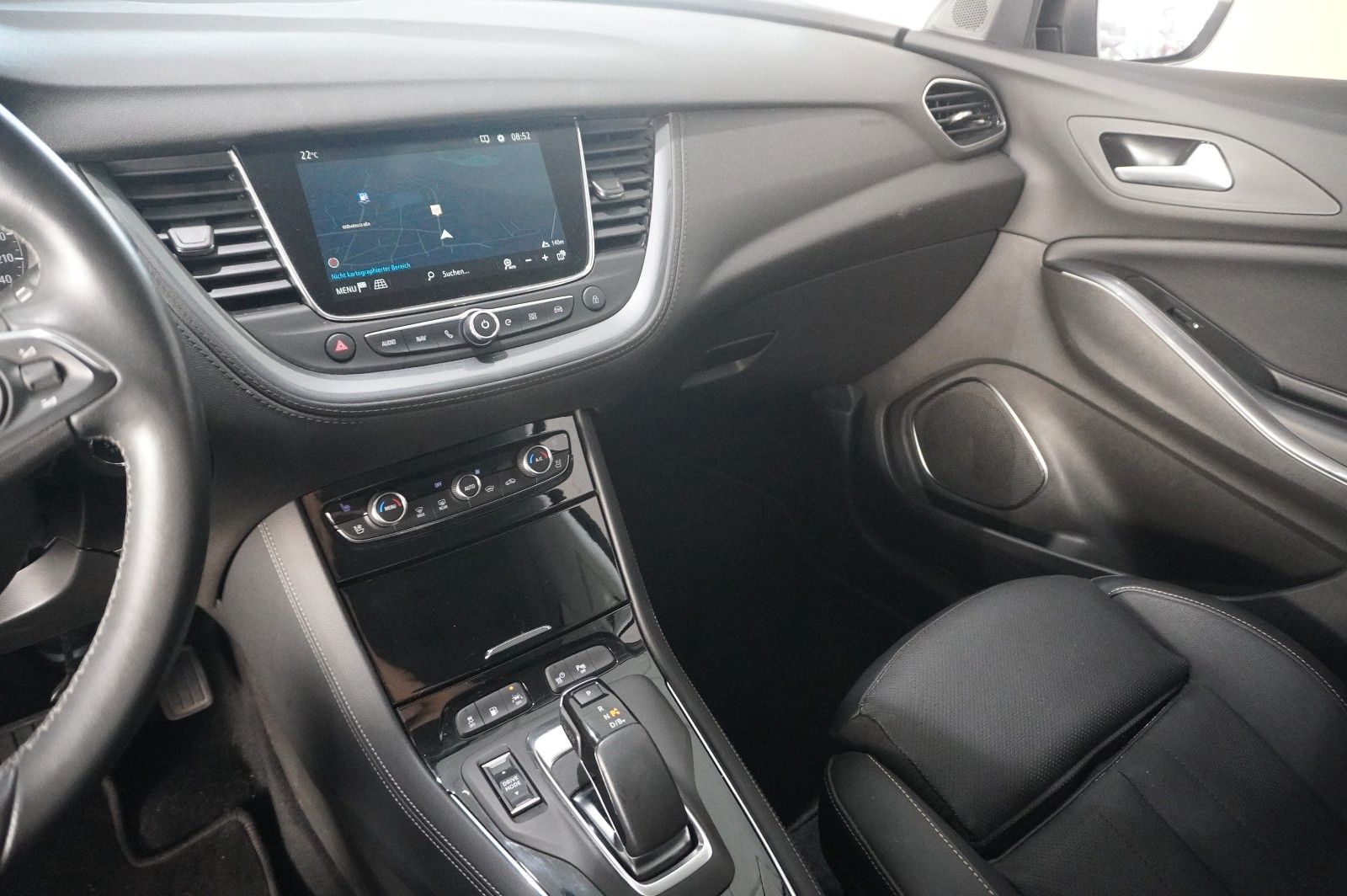 Fahrzeugabbildung Opel Grandland (X) ULTIMATE 4HYBRID NAVI/LED/360°/SHZ