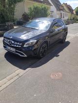 Mercedes-Benz GLA 250 - - Mercedes-Benz GLA 250 von privat