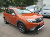 Dacia Sandero II Stepway Celebration - Dacia Sandero: Stepway