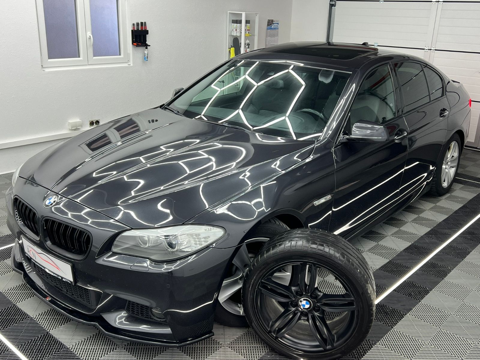 Fahrzeugabbildung BMW 530 d xDrive Lim. M SPORT/HuD/NAVI PROF/eGSD