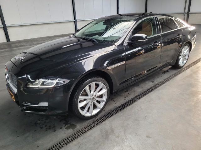 Jaguar XJ  3.0 V6 Diesel 221-KW Automatik Premium