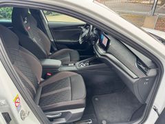 SKODA Octavia Combi RS 2.0 TDI DSG 4x4