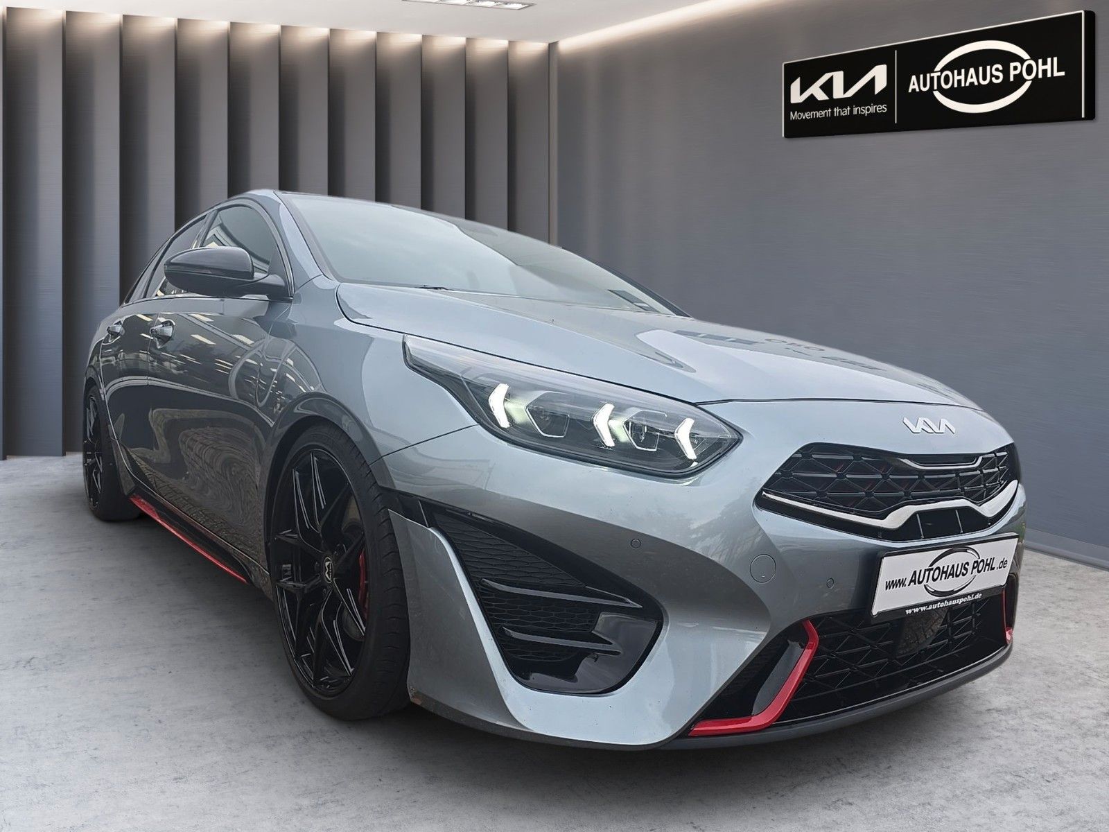 Fahrzeugabbildung Kia ProCeed 1.6 T-GDI DCT GT WKR Bastuck JBL KOM
