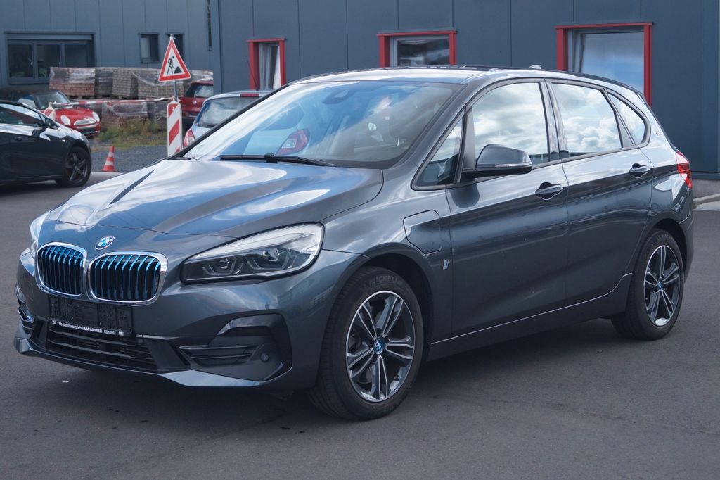 Image of BMW 225