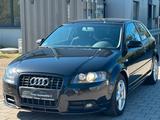 Audi A3 1.9 TDI Attraction/Tempomat / Sitzheizung - Audi A3 aus 2008: 1.9