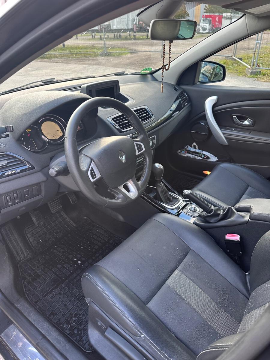 Renault Megane 2011 — photo 5
