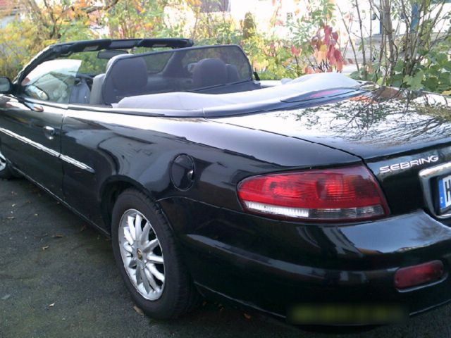 Chrysler Sebring 2.7 Cabrio als Teileträger