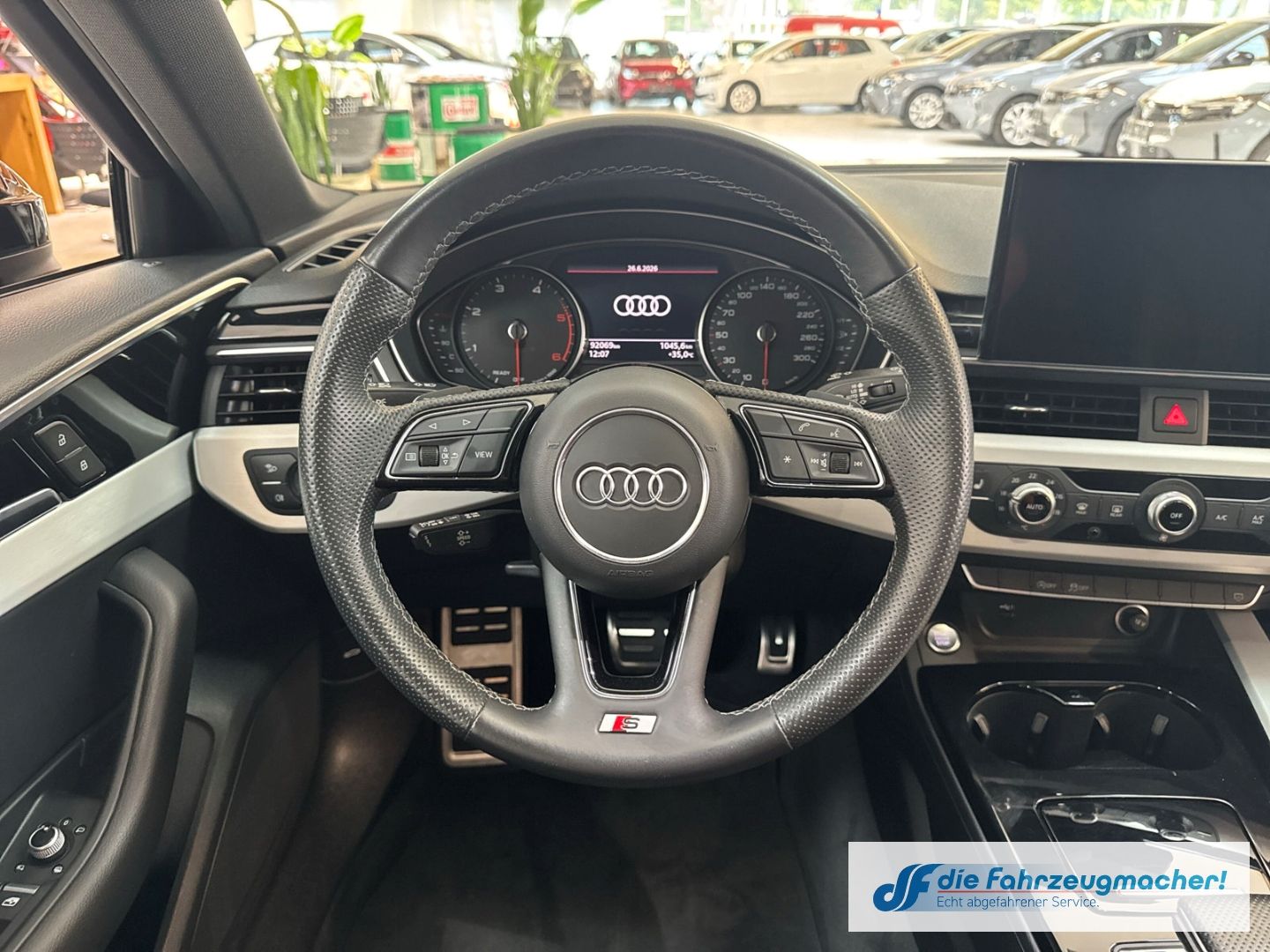 Fahrzeugabbildung Audi A4 Avant 35 TDI S line Navi Leder LED ACC Klimaa