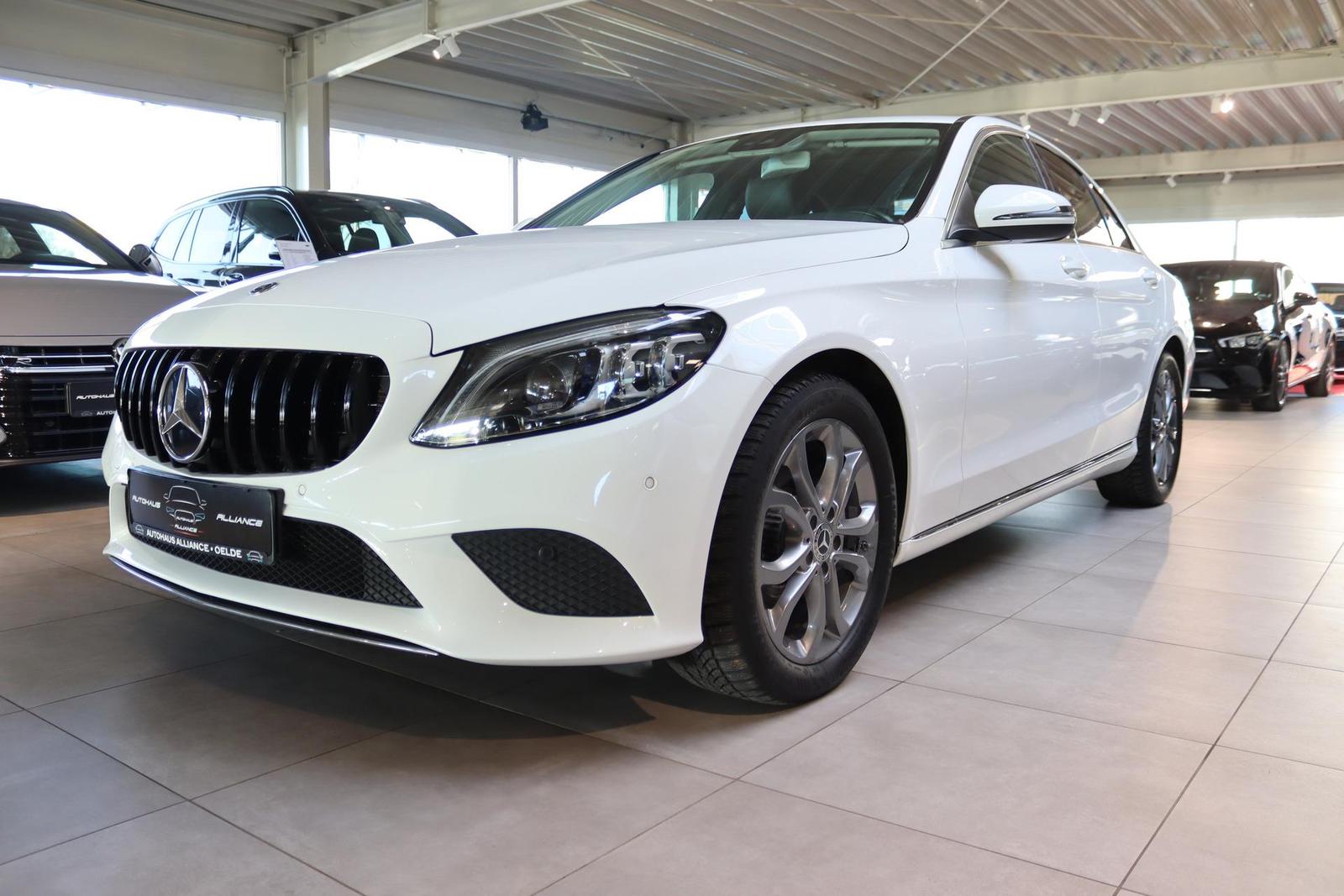 Mercedes-Benz C220d 11/19 AT KLG MB-LED SHD RFK Navi SHZ