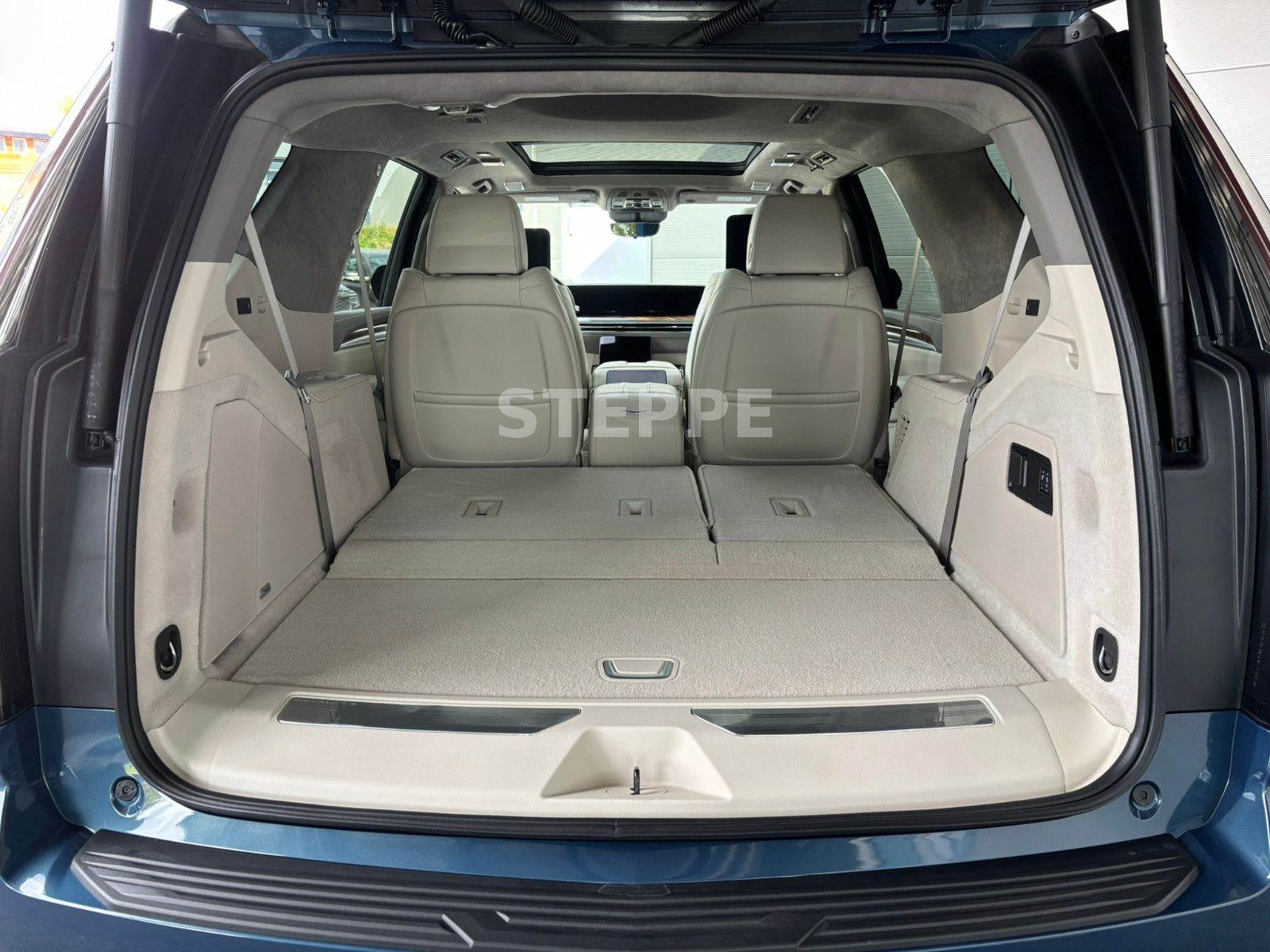 Cadillac Escalade FACELIFT MY26 6.2 V8 Sport Platinum 24"