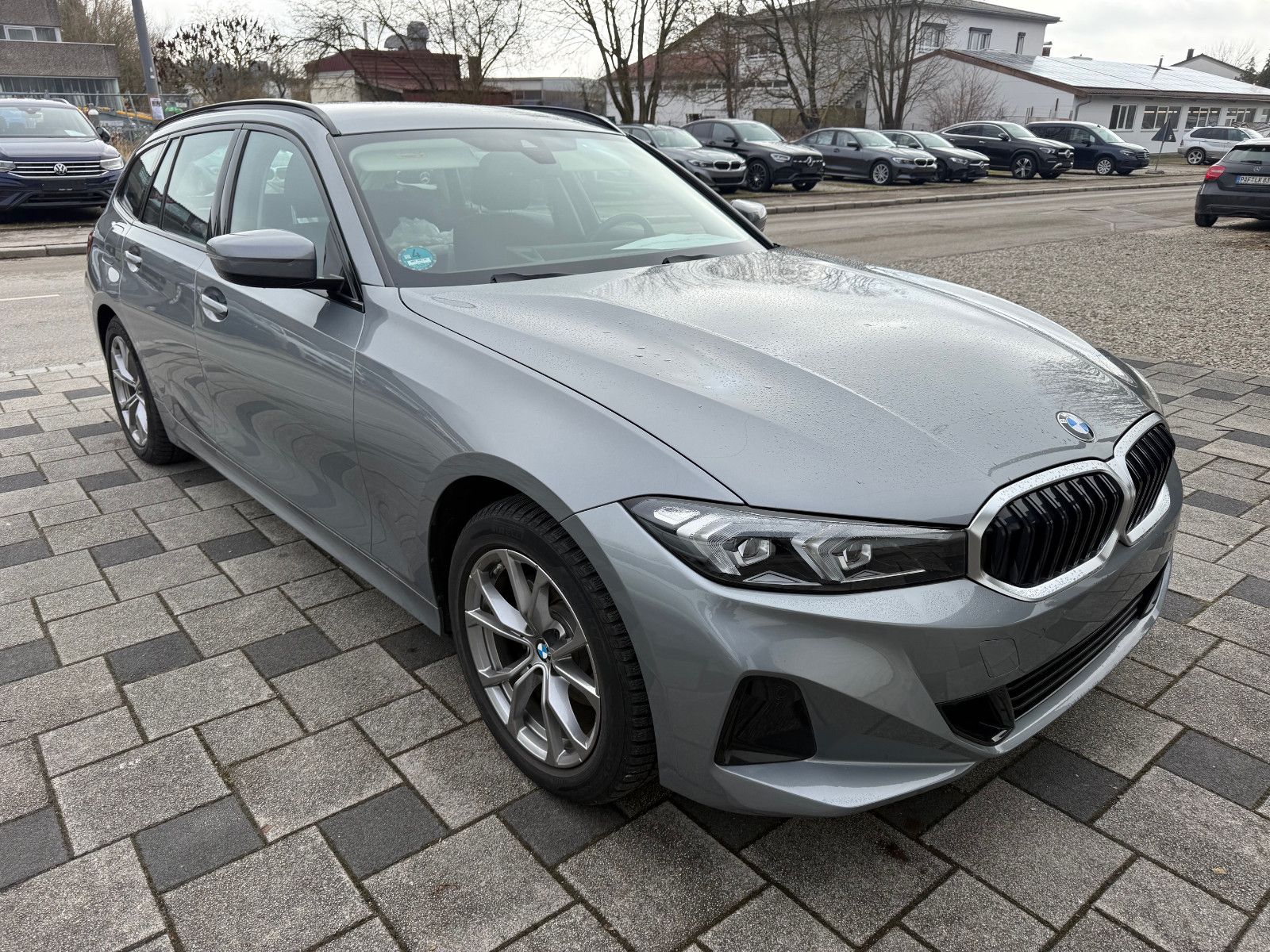 BMW 320d xDrive Touring Aut Navi LED Live Cockpit