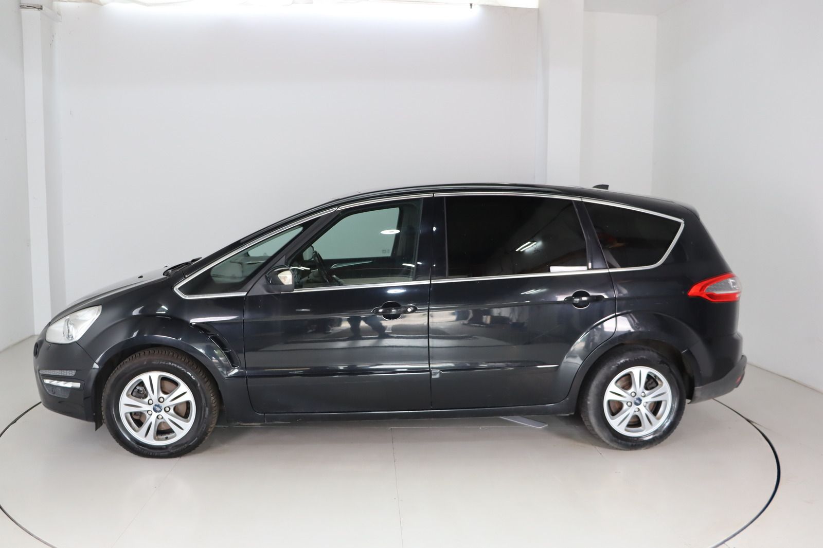 Fahrzeugabbildung Ford S-MAX 2.0 EcoBoost Titanium * RFK * 7-Sitzer