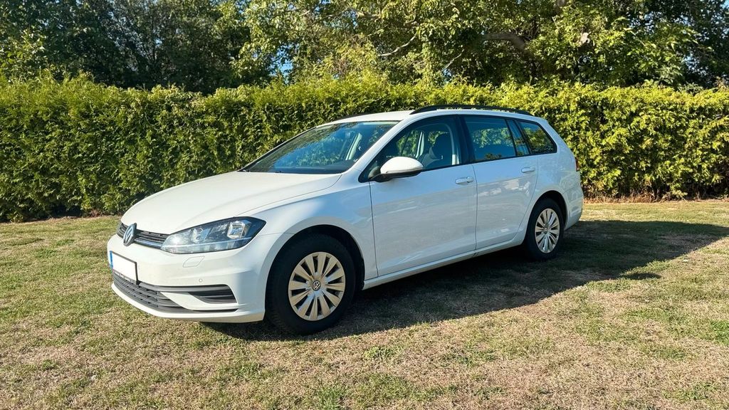 Image of Volkswagen Golf