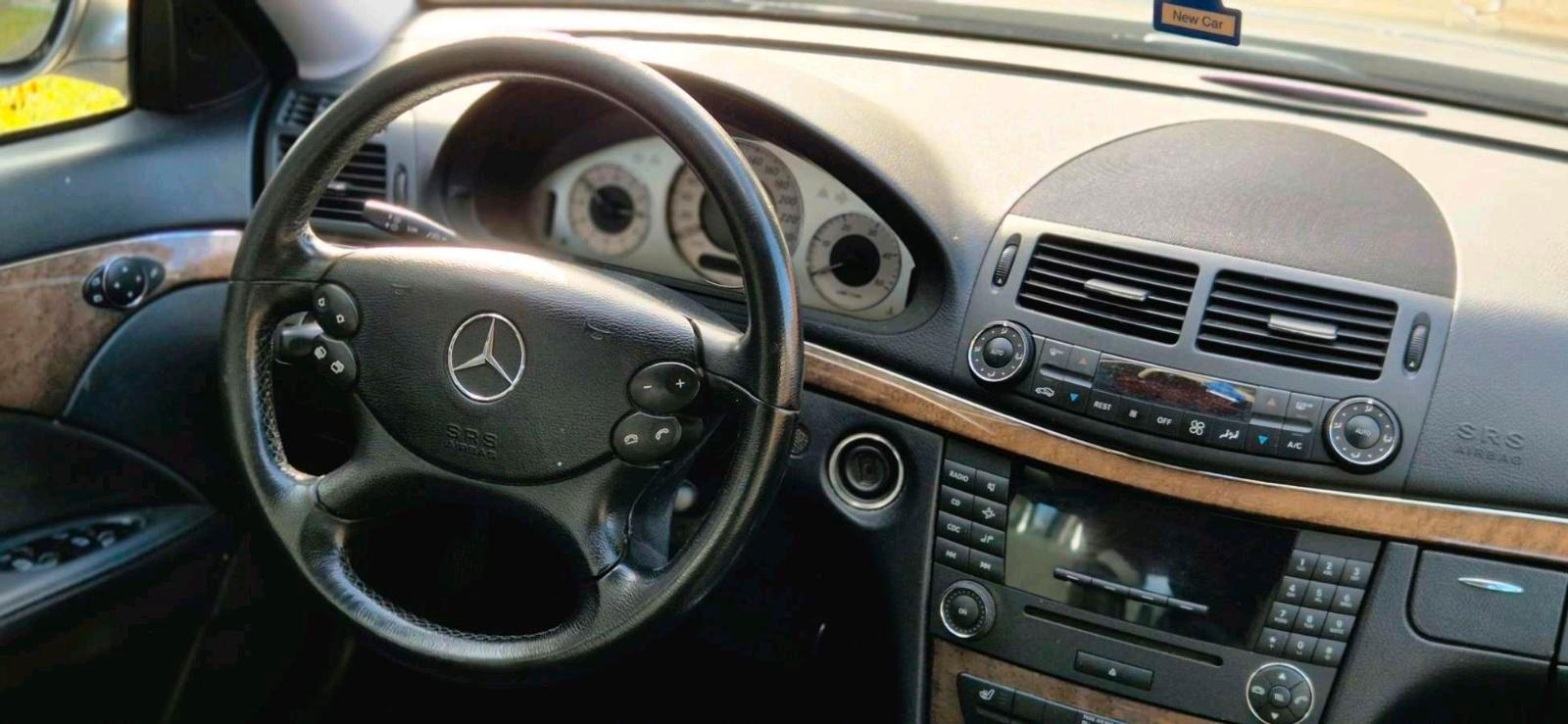 Mercedes-Benz E220 2008 — photo 12