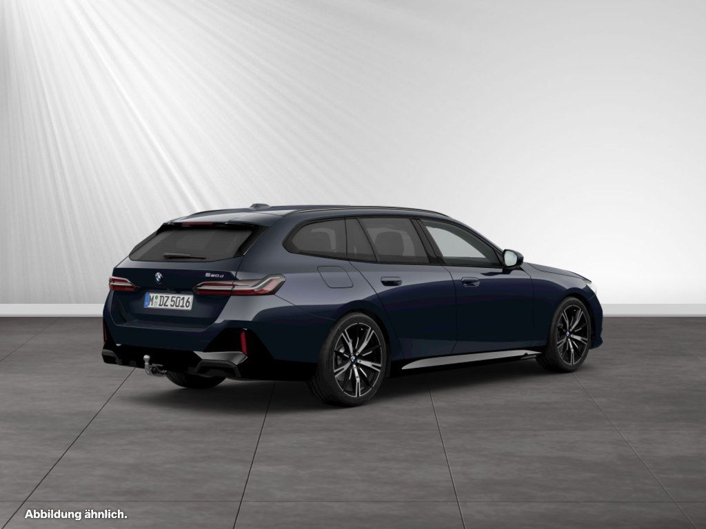 BMW 520d Touring M Sport foto 2