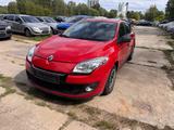 Renault Megane III Grandtour TomTom Edition - Renault Megane aus 2012 mit Benzin-Antrieb: Kombi