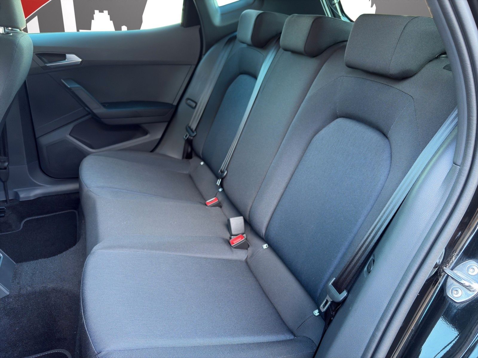 Fahrzeugabbildung SEAT Arona 1.0 TSI FR DSG NAVI/ACC/AHK/SHZ/GJR