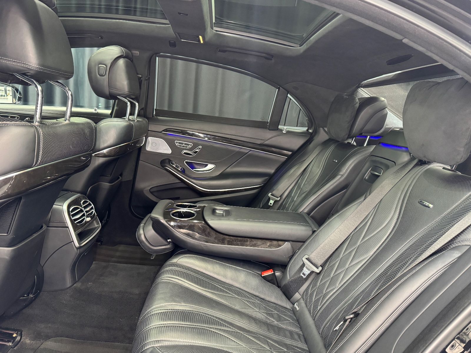 Fahrzeugabbildung Mercedes-Benz S 63 AMG 4Matic L|AMG DRIVERS|LANG|TV|VOLL