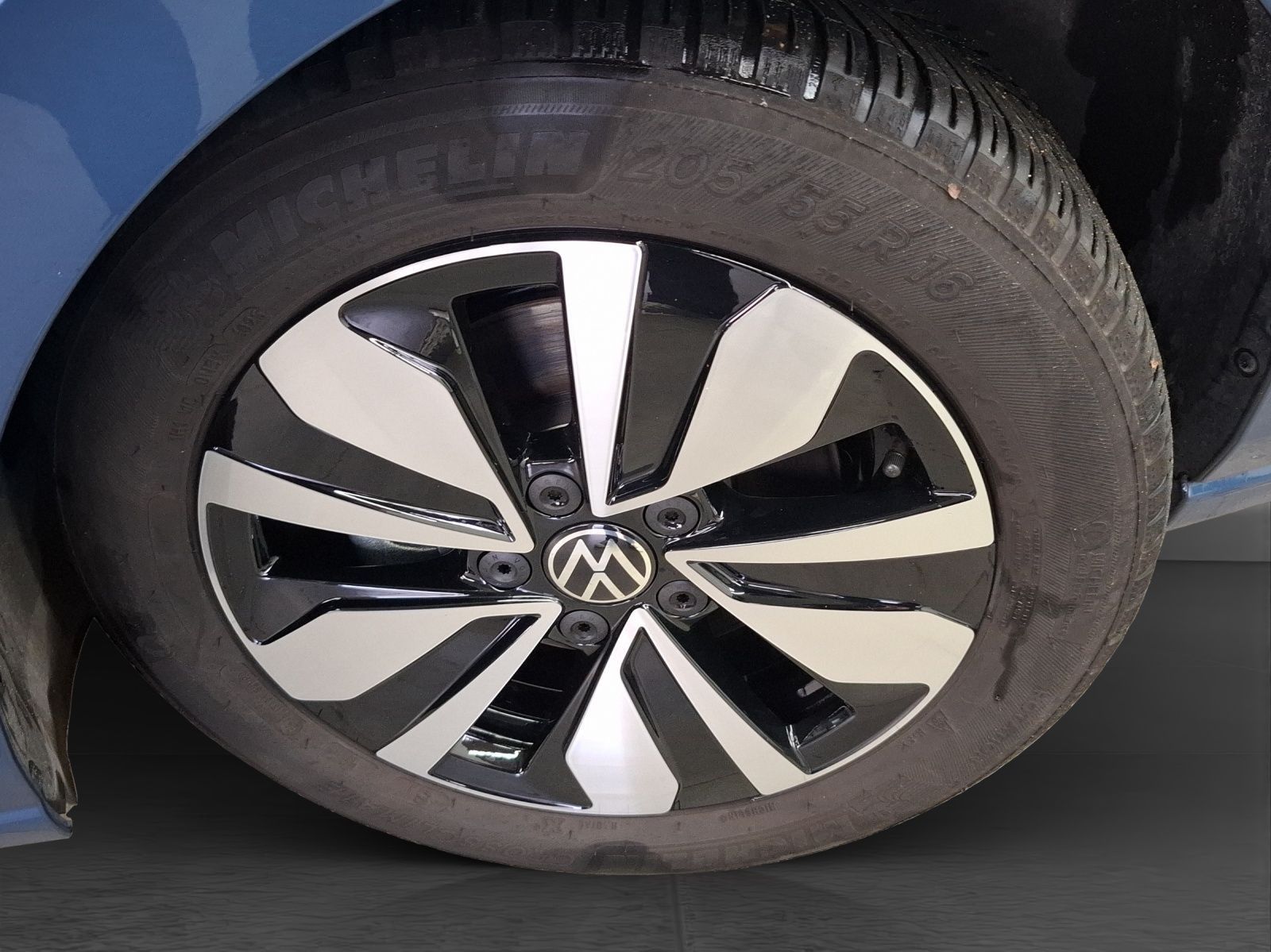 Volkswagen Golf - Bild 8