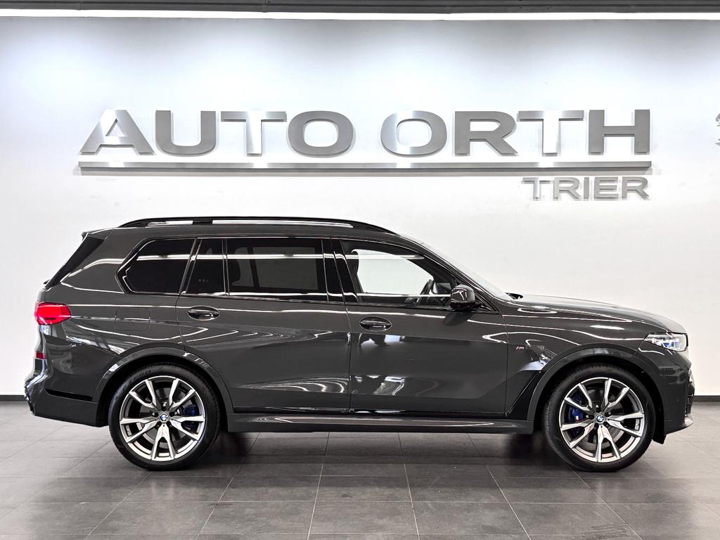 BMW X7 M50