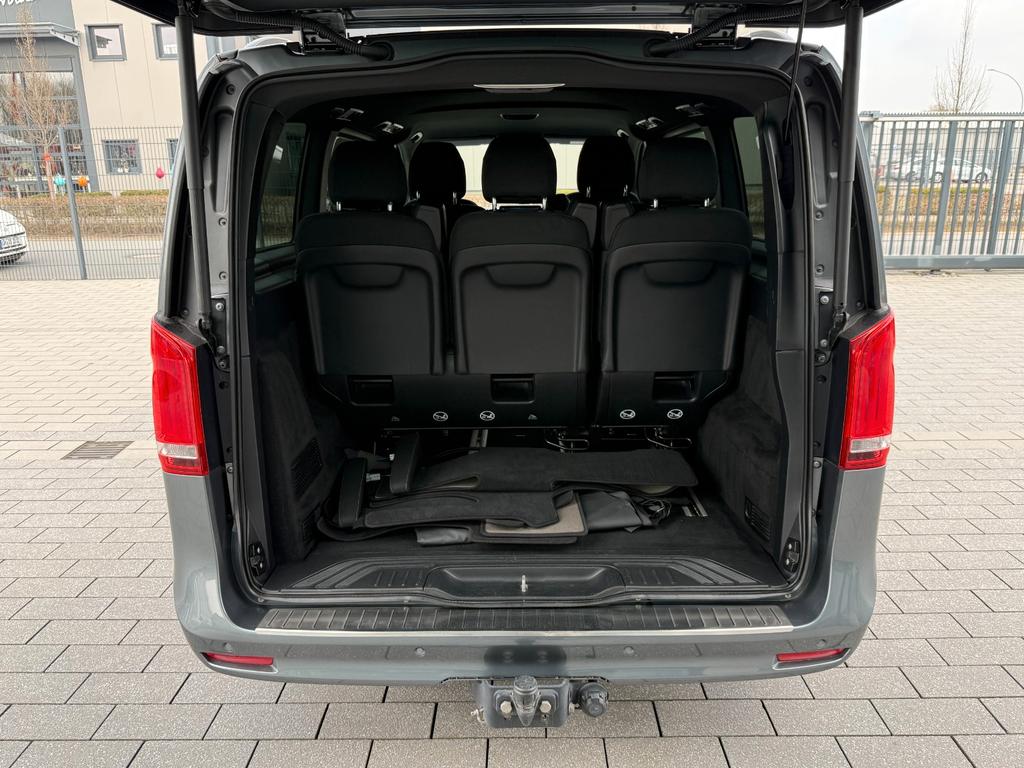 Mercedes-Benz V 220