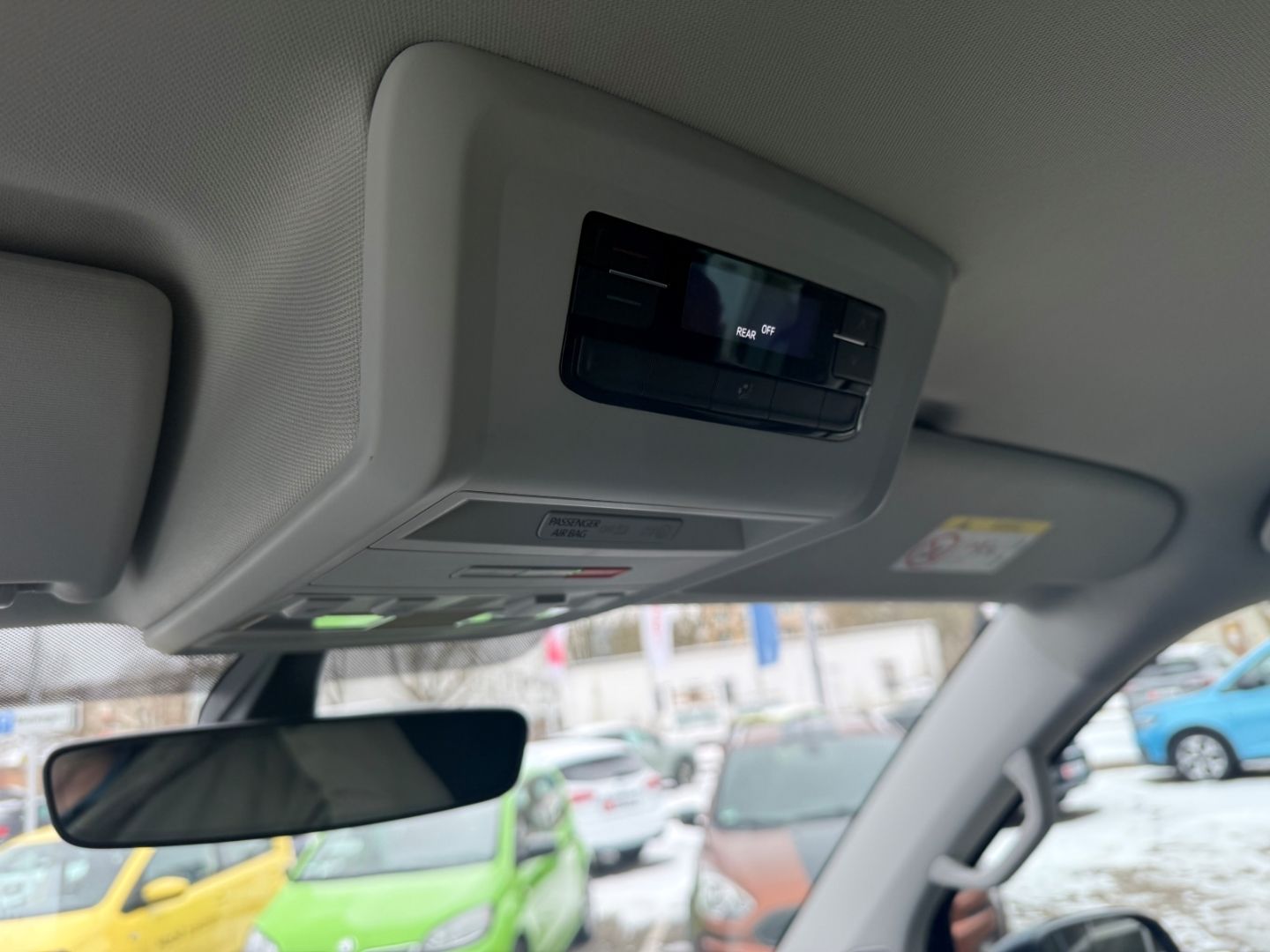 VW T6 Caravelle Comfortline Navi LED Musikstreaming - Image 19