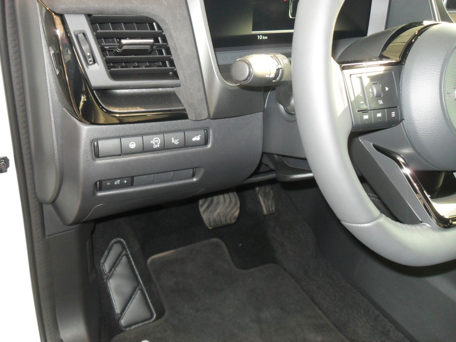 Fahrzeugabbildung Nissan Qashqai N-Design | HeadUp | Panora. | 360°