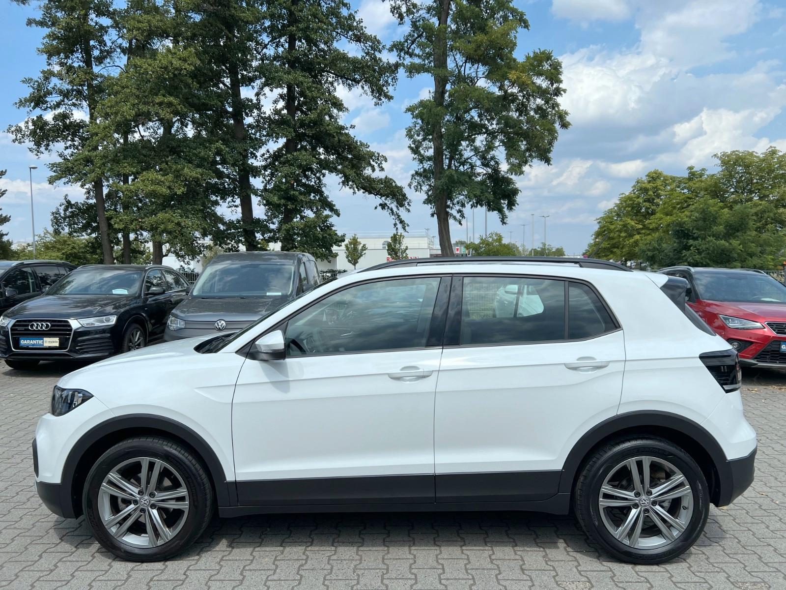 Volkswagen T-Cross Life Automatik*Carplay*PDC*S-Heft*1-Hand