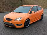 Ford Focus ST 2,5 TÜV NEU 08/27 Öl Service... - Ford Focus aus 2005: ST