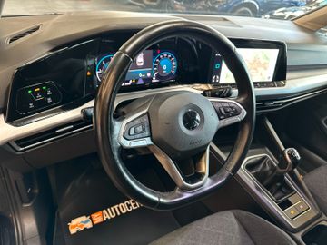 Volkswagen Golf VIII Variant Life *2. Hand*ACC*App-Connect*