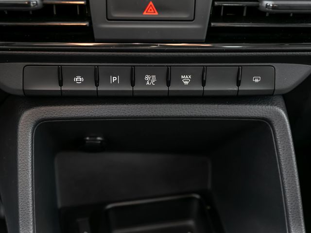 Ford Tourneo Connect 2.0 Trend Spurhalteassi. Navi