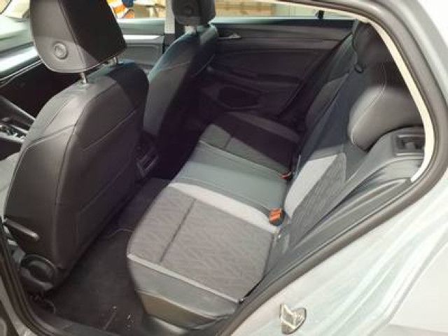 Volkswagen Golf - Bild 4