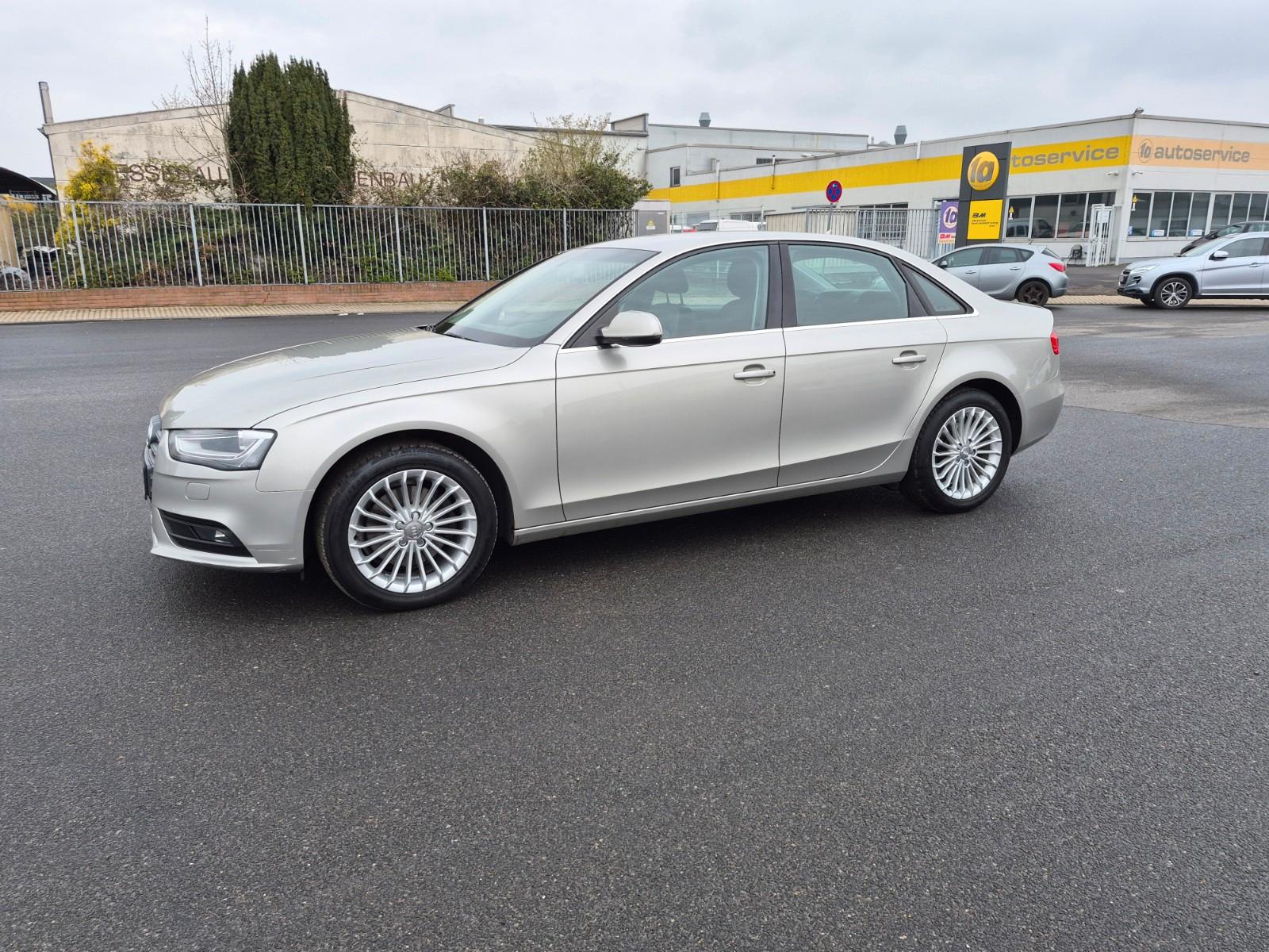 Audi A4 2.0 TFSI Ambiente,  Automatik, Scheckheft