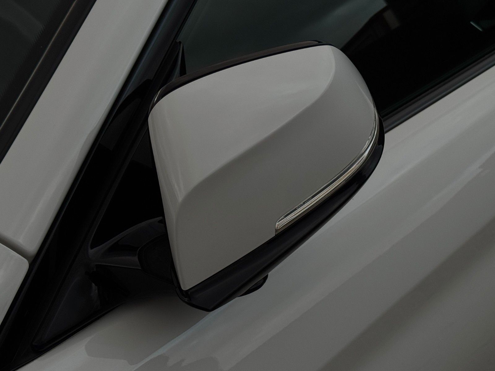 Fahrzeugabbildung BMW 430i Coupe M Sport Navi SHZ PDC Temp LED 19"