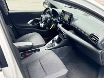 Toyota Yaris - 11