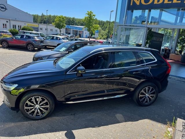 Fahrzeugabbildung Volvo XC60 Inscription AWD LEDER RFK 19"