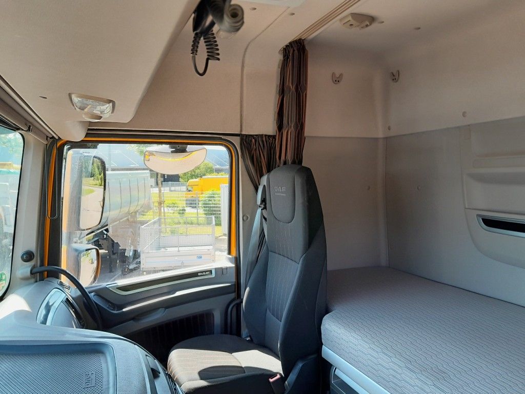Fahrzeugabbildung DAF FT XF 530 SC PXP, 4x4, Kipphydraulik
