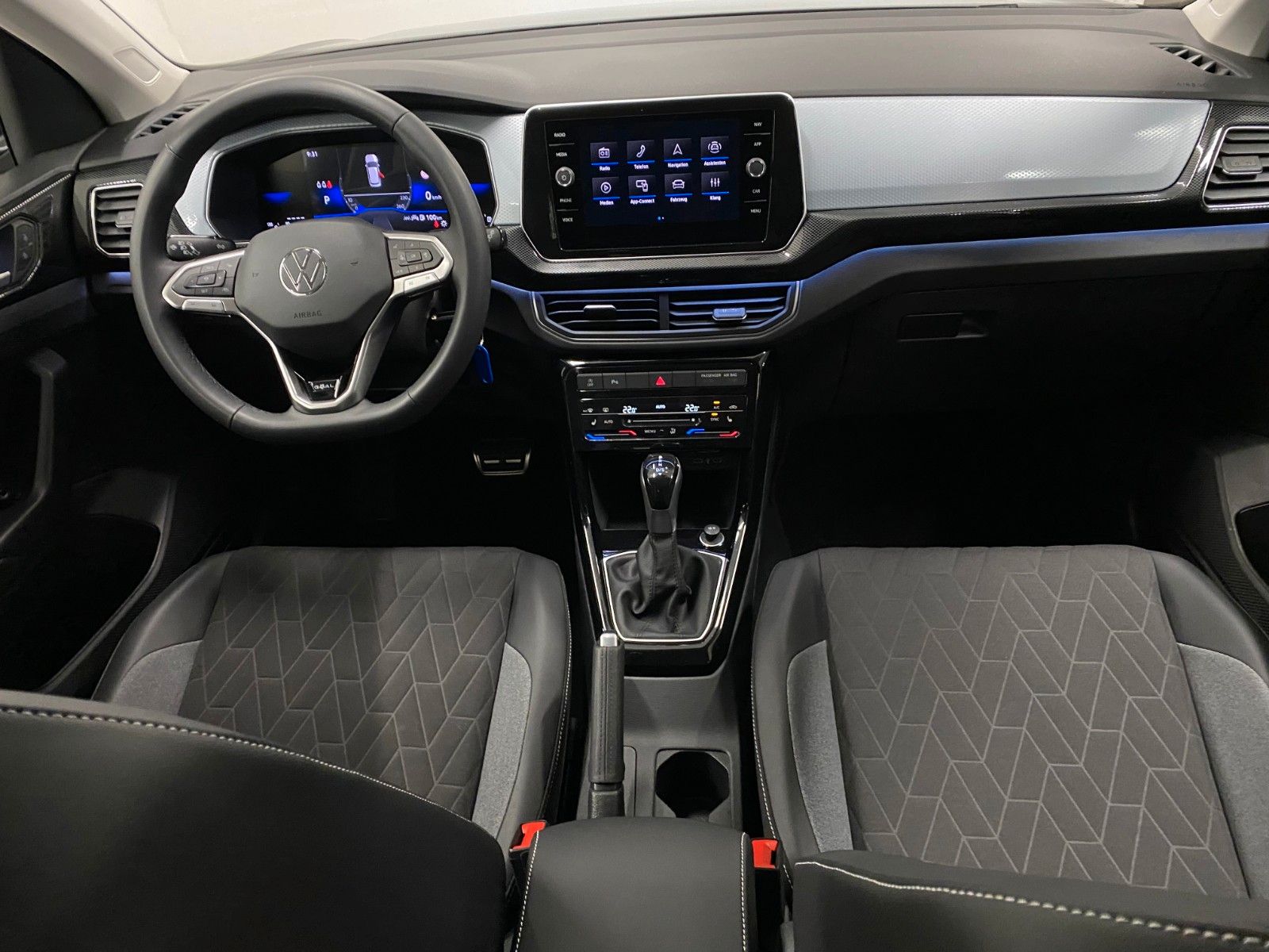 Volkswagen T-Cross - Bild 14