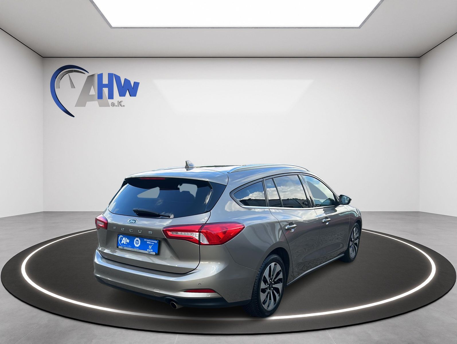 Fahrzeugabbildung Ford Focus 1,5 Turnier Cool & Connect