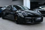 Porsche 991 Carrera 4 GTS PCCB Vierradlenkung Liftsystem - : Coupe, Schwarz, Scheckheftgepflegt