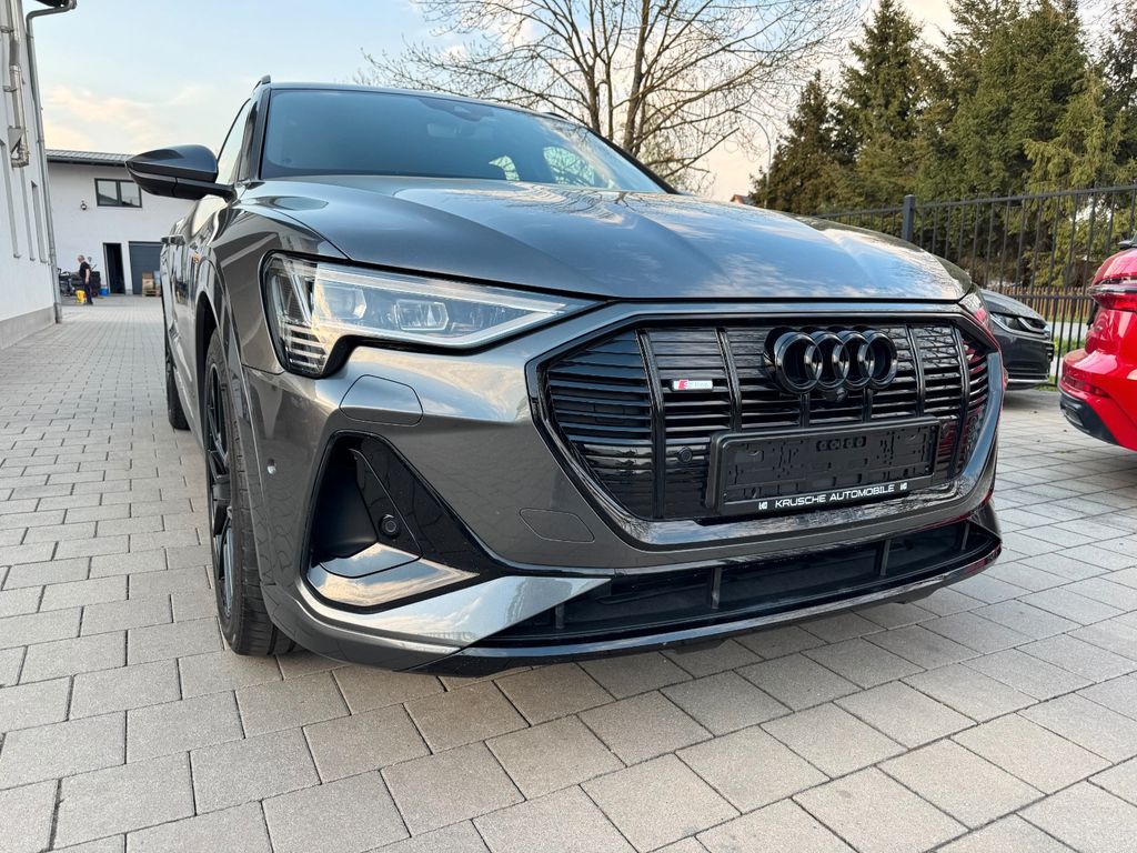 Image of Audi e-tron