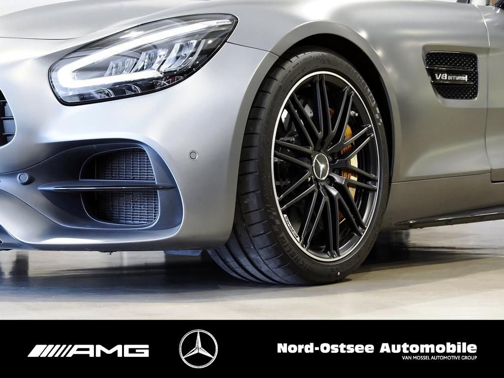 Fahrzeugabbildung Mercedes-Benz AMG GT C Comand Night Parkpaket Burmester LED