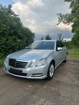 Mercedes-Benz Mercedes E220 CDI - Mercedes-Benz E 220 aus 2011
