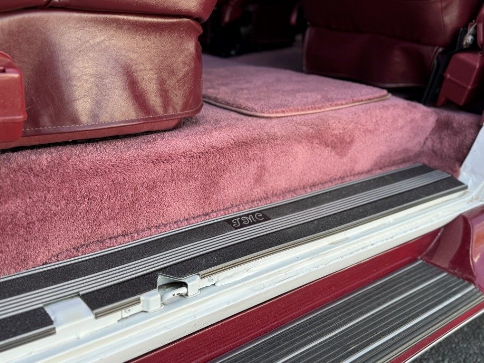 Fahrzeugabbildung Chevrolet Chevy Van G20 5.7 V8 Tiara deutsches Fzg.