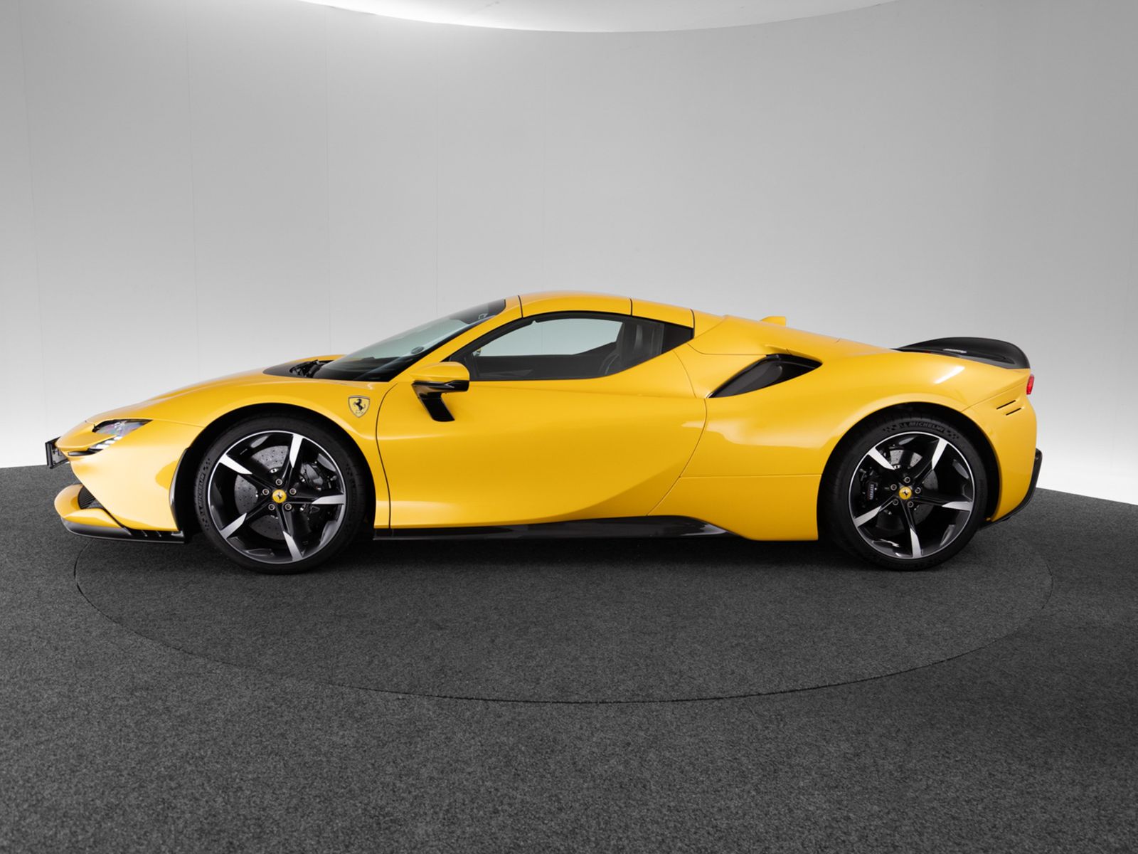 Ferrari SF90 Spider ASSETTO FIORANO imagem 3