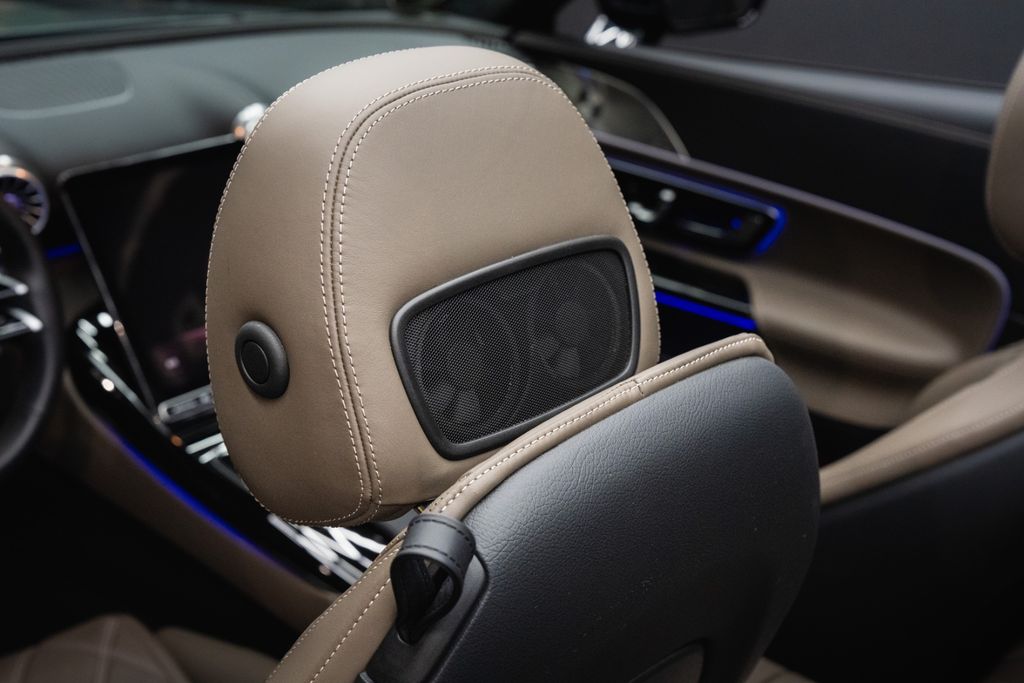 MERCEDES-BENZ SL 63 AMG*BURMESTER*360*HU* MANUFAKTUR*1.HAND MERCEDES-BENZ SL 63 AMG*BURMESTER*360*HU* MANUFAKTUR*1.HAND