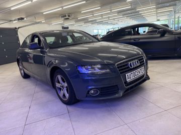 Audi A4 - 1